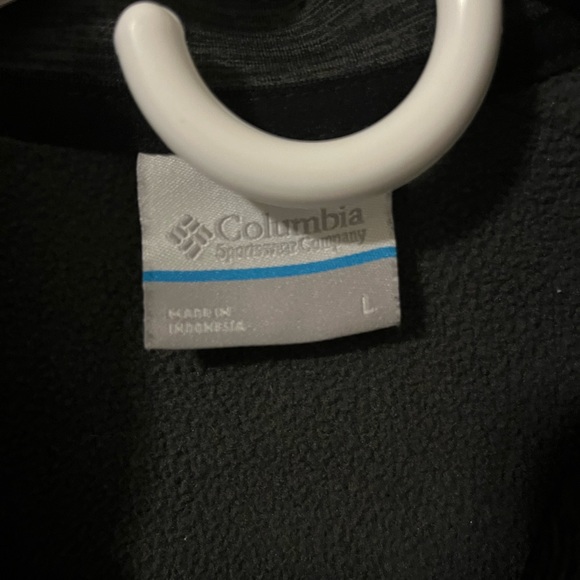 Columbia lightweight zip performance pullover, large - Picture 7 of 7